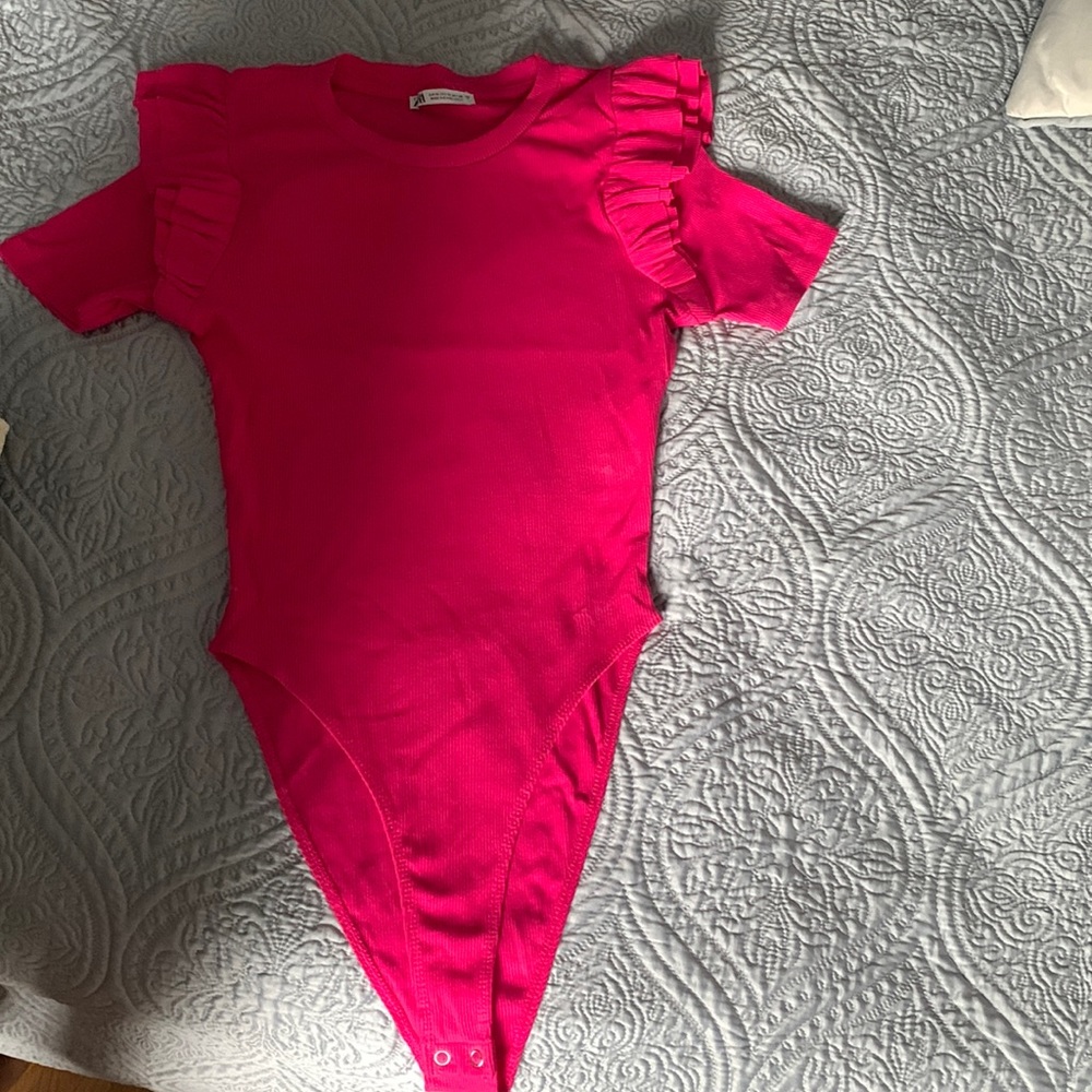 Zara pink bodysuit (size M)
